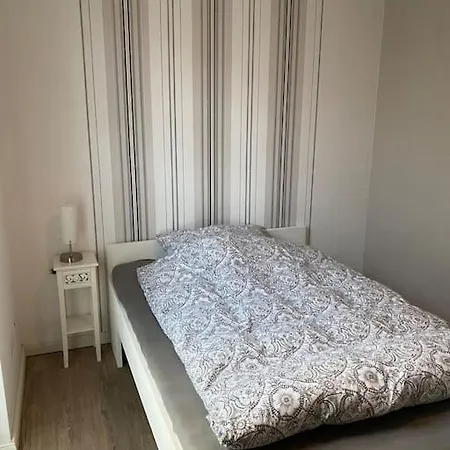 شقة Schoene Im Ergeschoss Mit Terrasse