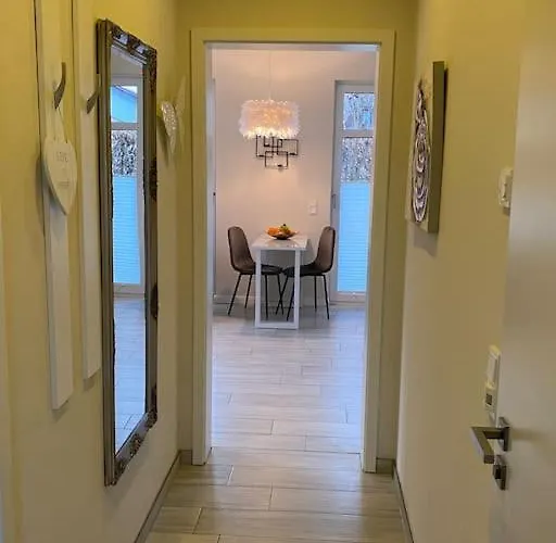 Schoene Im Ergeschoss Mit Terrasse